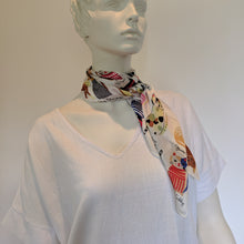 Load image into Gallery viewer, Cat Scarf White
